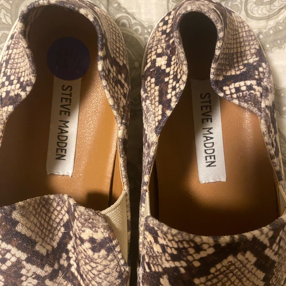 Steve Madden animal print shoes - Picture 3 of 5